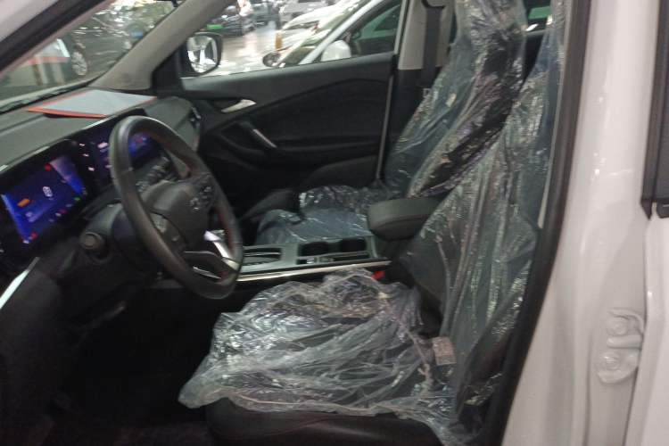 Used Chevrolet Trax 2023 Encore RS 1.5T CVT Cool