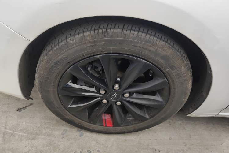 Used Chevrolet Monza 2020 Light Hybrid Redline 320T Dual-Clutch Thrilling Edition