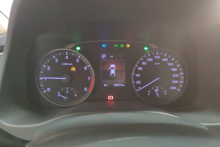 Used Hyundai Elantra 2016 1.6L Automatic ZhiXuan – Elite Version