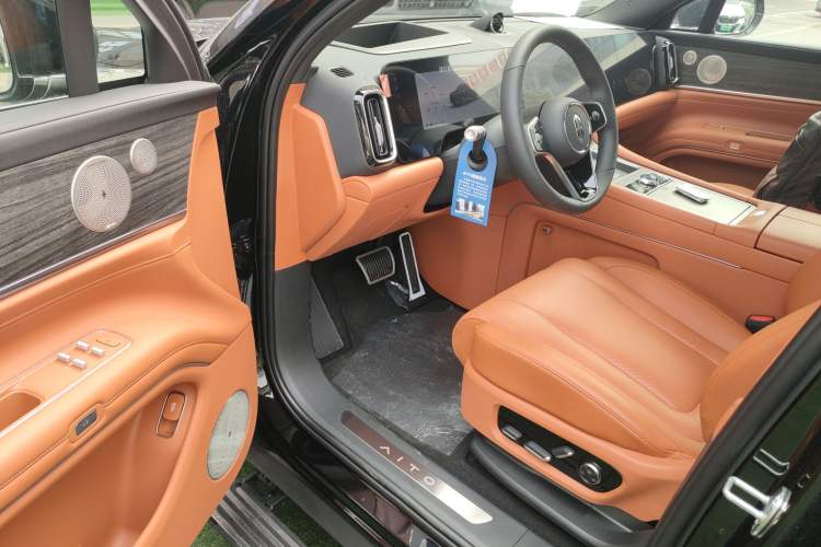 Used Hima AITO M9 2025 All-Electric Ultra Version 100 kWh 5-Seater Model