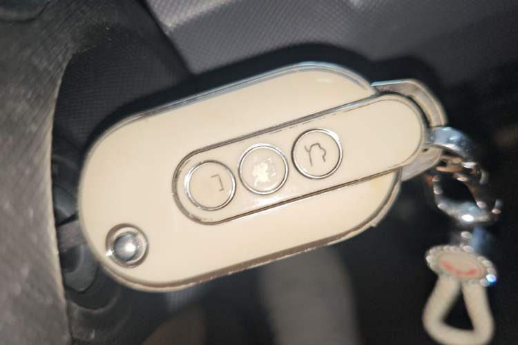 Used Wuling Hongguang MINIEV 2022 Macaron Premium Model – Lithium Iron Phosphate
