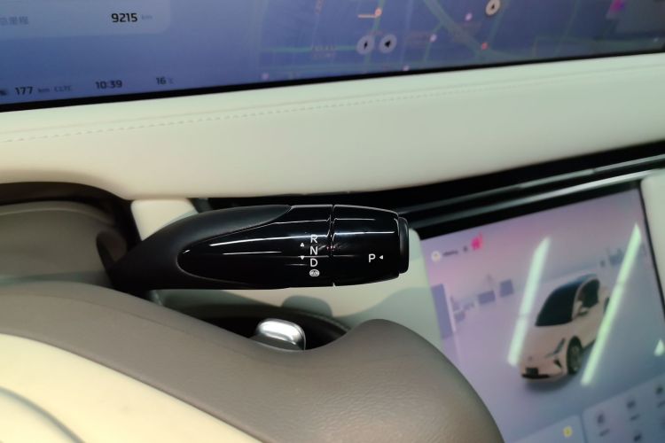 Used  LS7 2023 100kWh Lux Rear-Drive Version