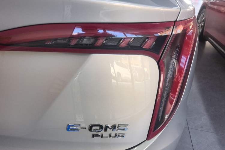 Used Hongqi E-QM5 2024 610 km PLUS

