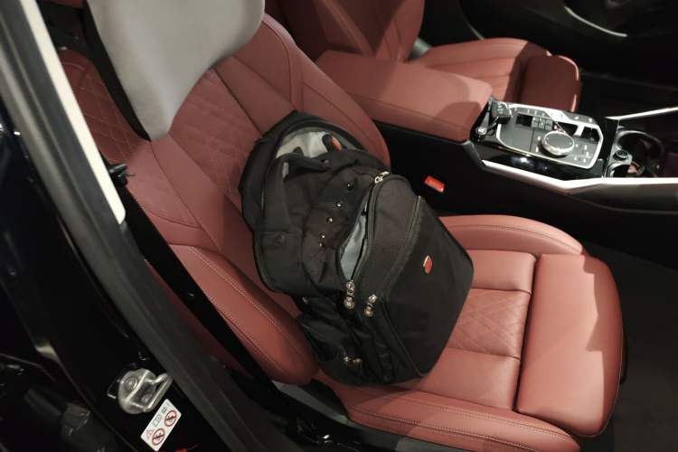 Used BMW i3 2024 eDrive 35 L
