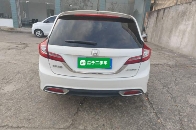 Used Honda Jade 2013 1.8L automatic Comfort version 5 seats