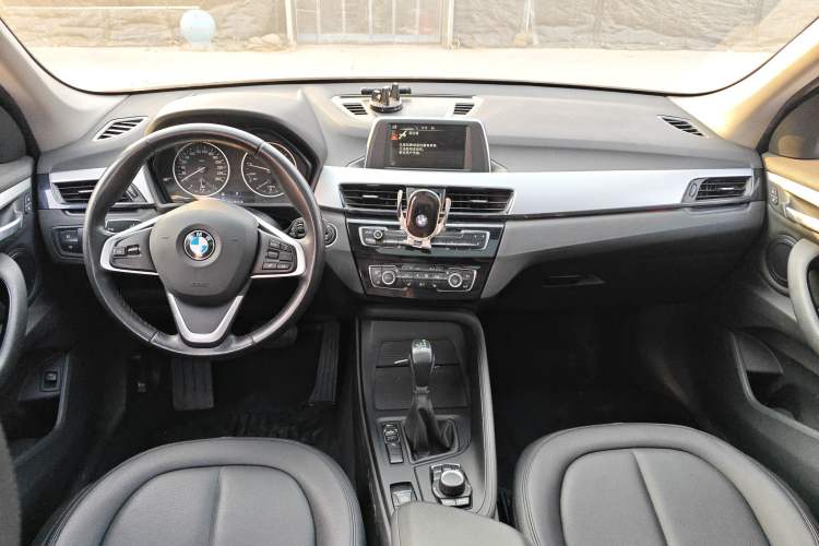 Used BMW X1 2016 sDrive18Li Premium Edition
