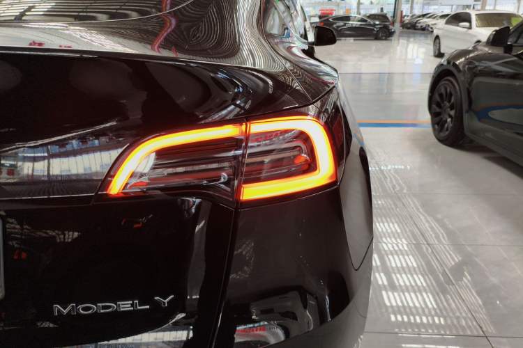 Used Tesla Model Y 2024 Rear-Wheel-Drive Version