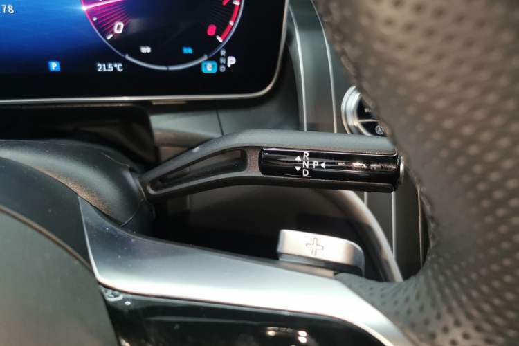 Used Mercedes-Benz GLC 2023 Refreshed GLC 300 L 4MATIC Dynamic Edition 5 Seats
