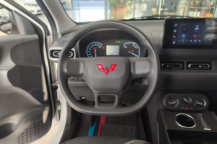 Used Wuling Hongguang New Energy 2024 All-Electric Model 300KM Standard Version
