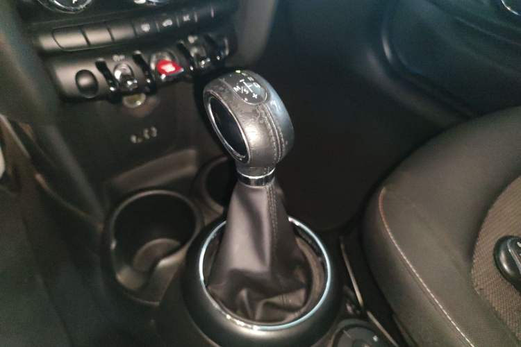 Used  MINI 2016 1.2T ONE Pioneer Edition
