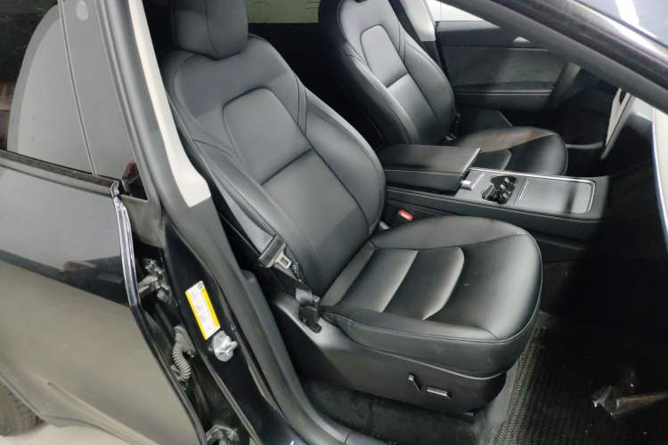 Used Tesla Model Y 2024 Rear-Wheel-Drive Version
