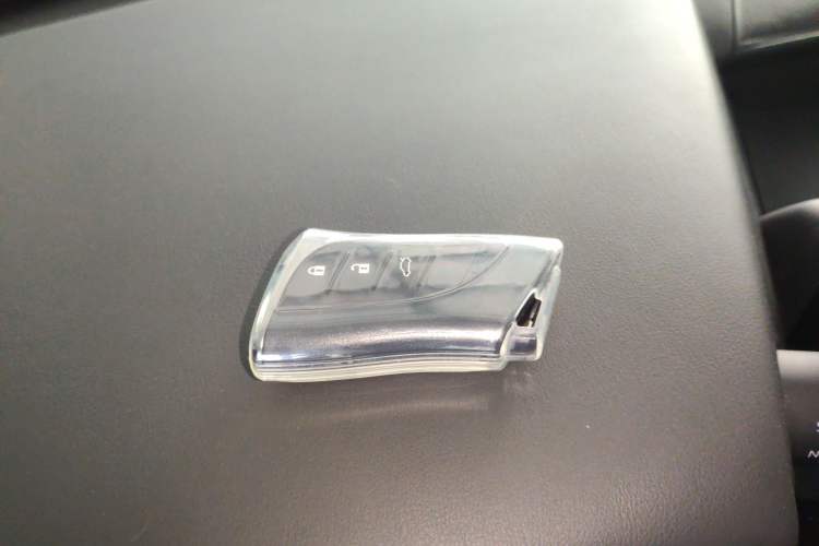 Used Lexus ES 2023 200 Excellence Edition