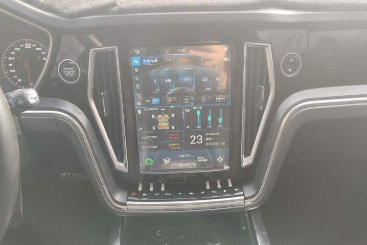 Used Zotye T700 2017 1.8T Dual-Clutch Luxury Model
