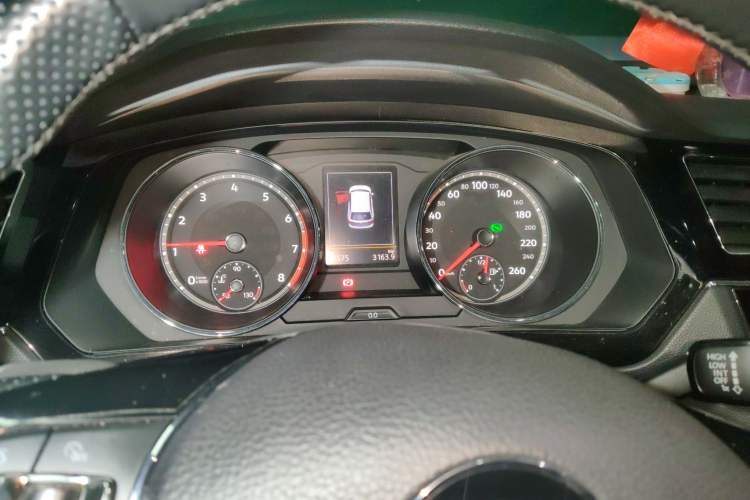 Used Volkswagen Tiguan L 2019 330TSI Automatic Two-Wheel Drive Panoramic Comfort Edition China VI Standard
