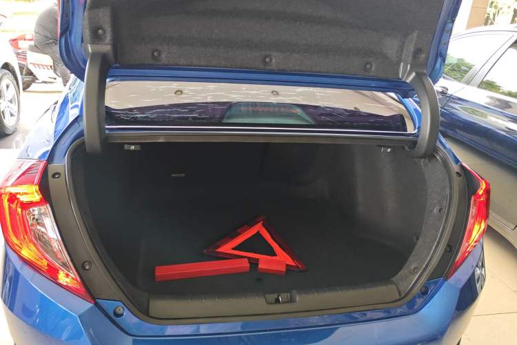 Used Honda Civic 2016 220TURBO Manual Luxury Edition