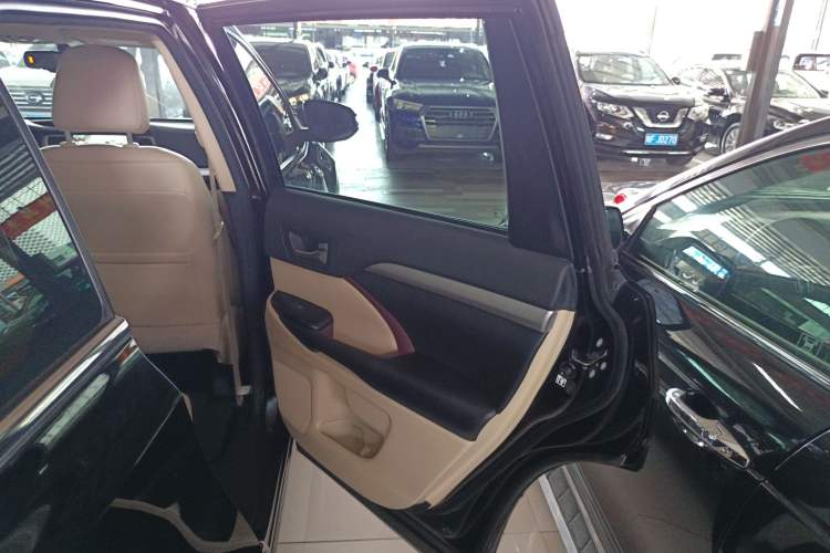 Used Toyota Highlander 2017 2.0T Four-Wheel Drive Luxury Edition 7 Seats
