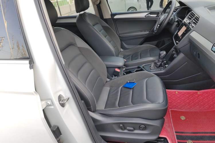 Used Volkswagen Tiguan L 2020 330TSI Automatic Two-Wheel Drive Smart Luxury Edition China VI Standard
