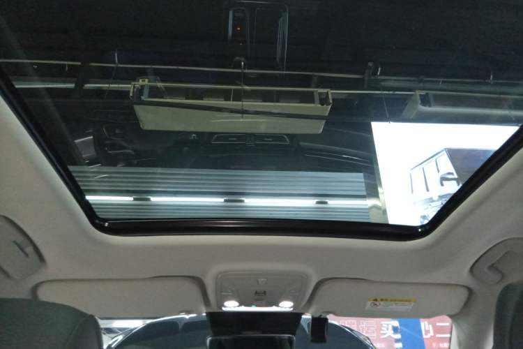 Used Hongqi HS5 2023 2.0T Qixiang Pro Edition
