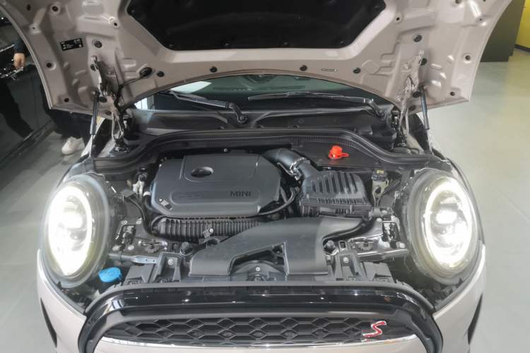 Used  MINI 2022 2.0T COOPER S Classic Edition
