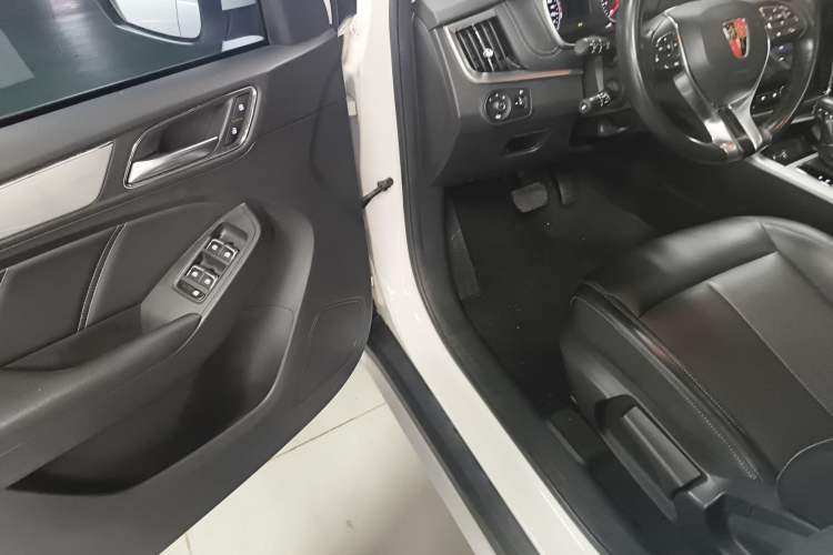 Used Roewe RX5 2020 20T Automatic 4G Connected Million Edition
