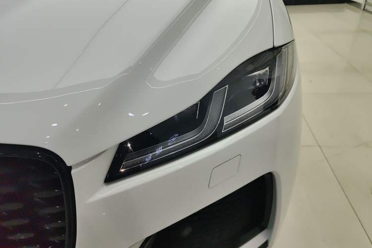 Used Jaguar F-PACE 2024 P250 R-Dynamic SE
