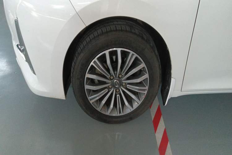 Used GAC Trumpchi M6 2019 270T DCT Prestige Edition (6-Seater) China VI
