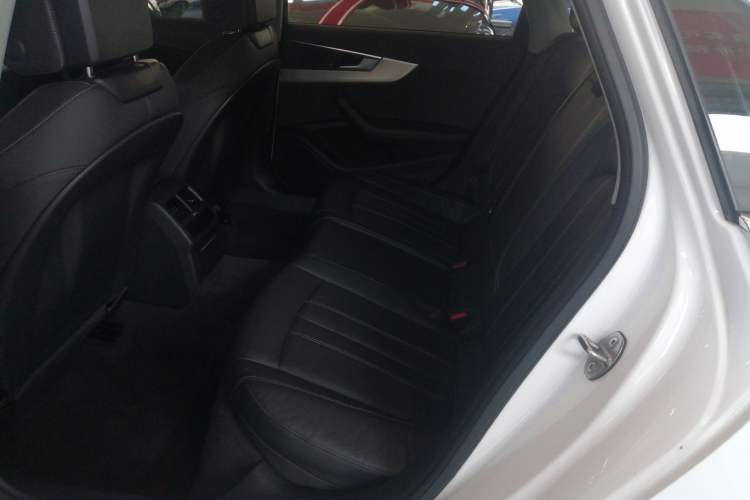 Used Audi A4L 2020 40 TFSI Fashion Dynamic Model
