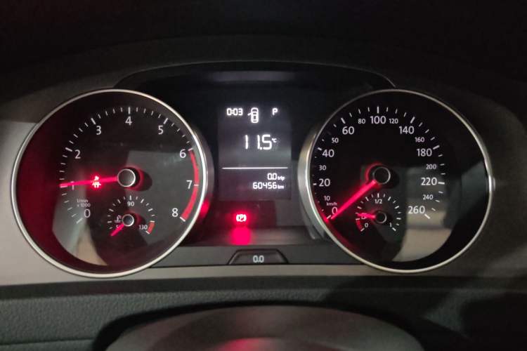 Used Volkswagen Golf 2016 1.6L Automatic Fashion Model