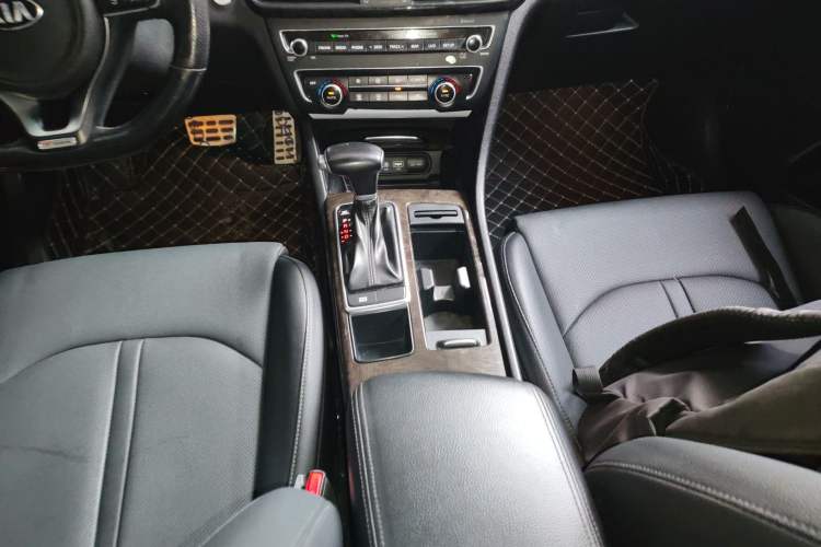 Used Kia K5 2016 1.6T Automatic LUX
