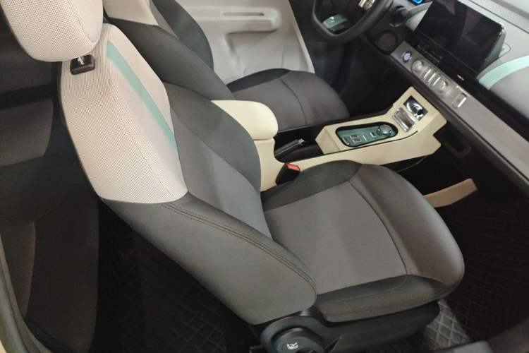 Used  Lumin 2023 301km Honey Dew Edition
