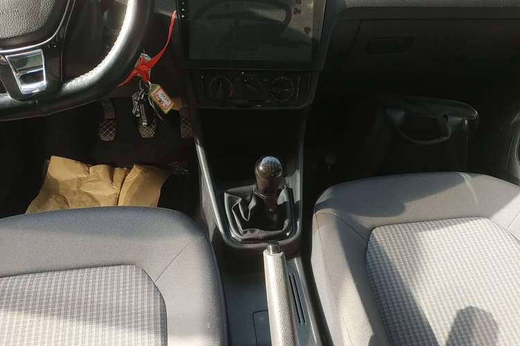 Used Volkswagen Santana 2016 1.6L Manual Fashion Edition