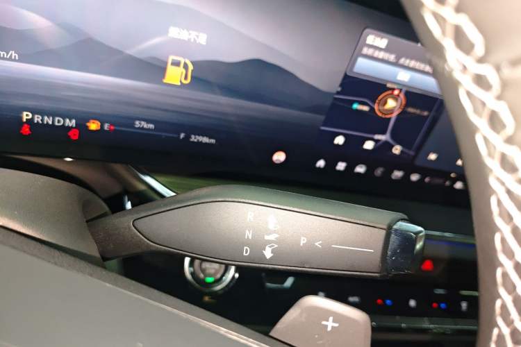 Used Buick Envision 2025 Encore Plus 28T Two-Wheel-Drive Platinum Edition