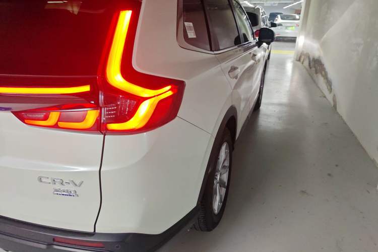 Used Honda CR-V 2023 240TURBO Two-Wheel Drive Deluxe Edition 7 Seats
