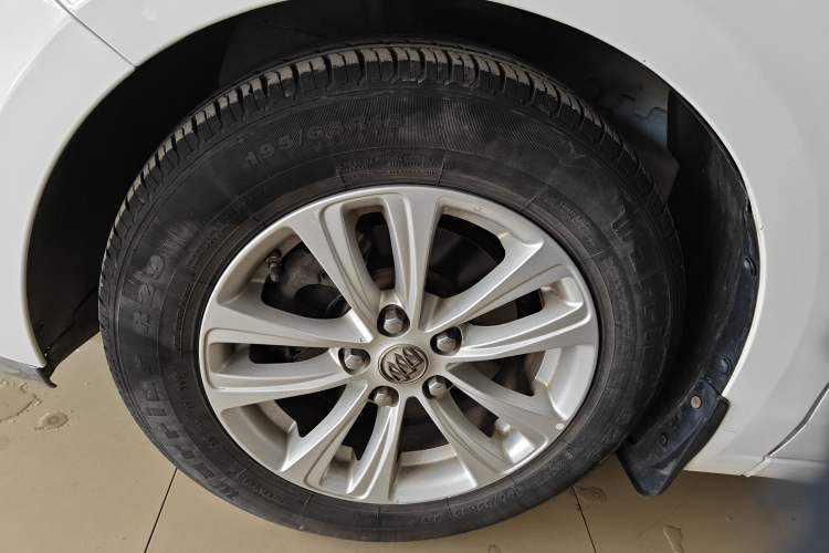 Used Buick GT 2016 15N Manual Entry-Level Trim
