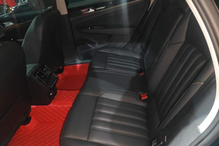 Used Volkswagen Passat 2020 Revised Version 280TSI Business Edition China VI Standard
