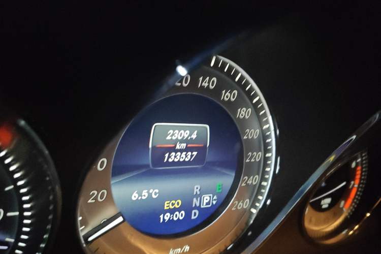 Used Mercedes-Benz GLK-Class 2015 GLK 260 4MATIC Dynamic Edition Ultimate Version
