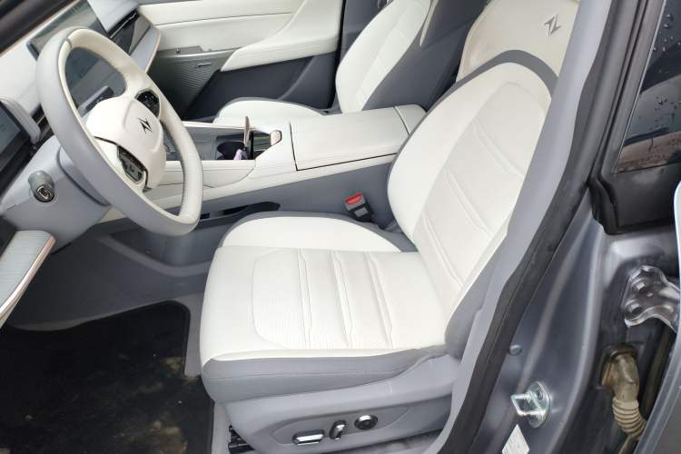 Used  eπ007 2024 Pure Electric 540 All-Wheel Drive Max Edition