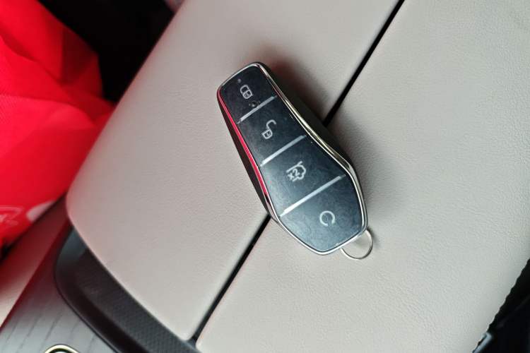 Used BYD Han 2025 EV with 701 km of Laser Radar-Enabled Intelligent Driving