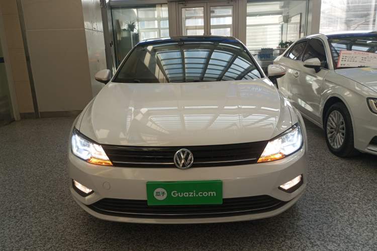 Used Volkswagen Lamando 2017 280TSI DSG Comfort Edition
