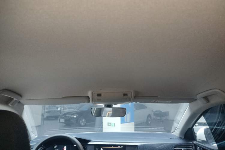 Used Volkswagen Lavida 2023 New Sharp 1.5L Automatic Excellent New Edition
