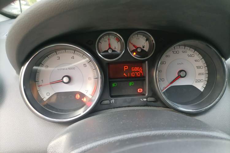 Used Peugeot 408 2013 2.0L Automatic Comfort Edition
