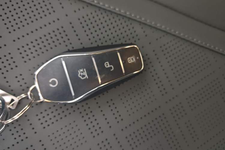 Used BYD Qin PLUS 2025 DM-i Smart Drive 55KM Leading Model