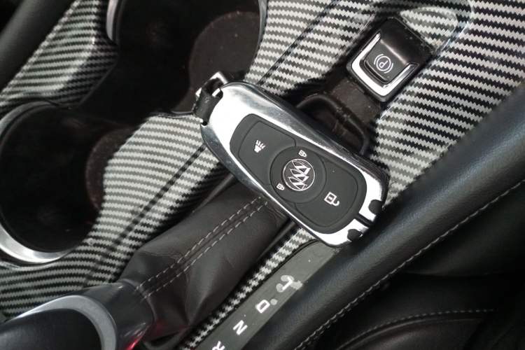 Used Buick Envision 2018 20T Two-Wheel-Drive Elite Model
