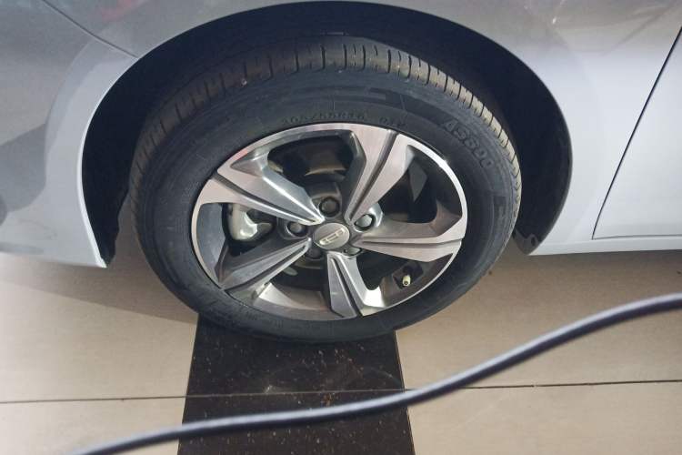 Used Geely Auto Emgrand L HiP 2024 Longteng Edition 1.5TD-DHT Pro 100KM Superior Model
