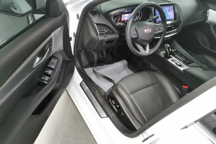 Used Cadillac CT5 2021 28T Luxury Version
