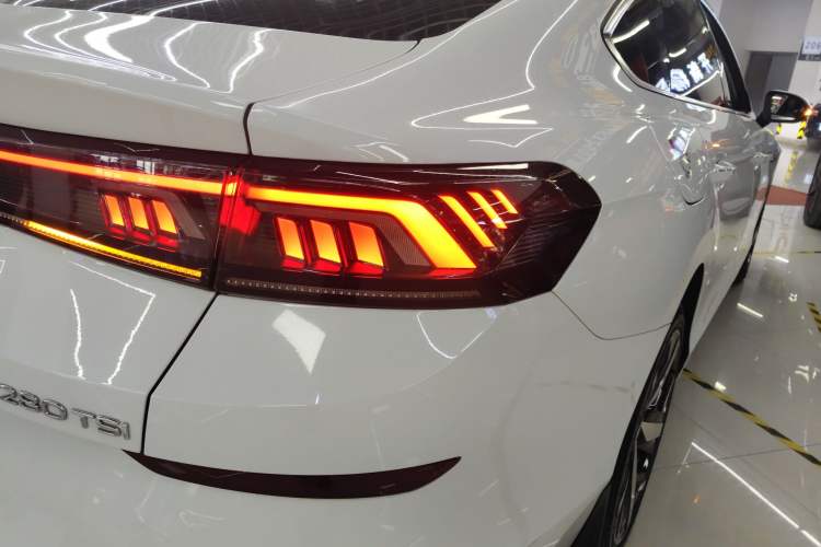 Used Volkswagen Lamando 2024 Lavida L 280TSI DSG Cool & Spicy Edition