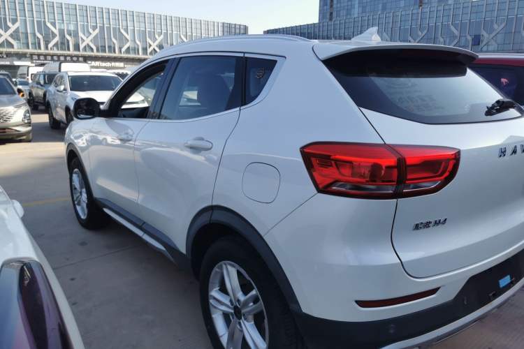 Used Haval H4 2018 Red-Label 1.5 GDIT DCT Fashion Edition
