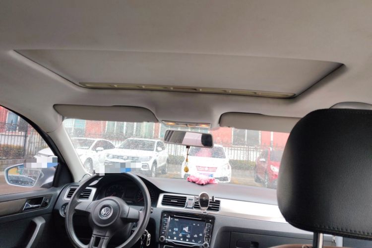 Used Volkswagen Santana 2013 1.4L Manual Comfort Edition
