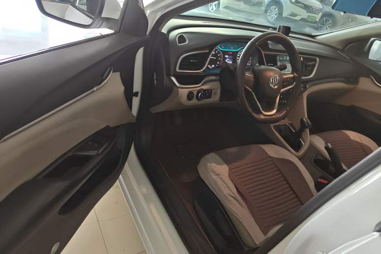 Used Buick GT 2016 15N Manual Entry-Level Trim
