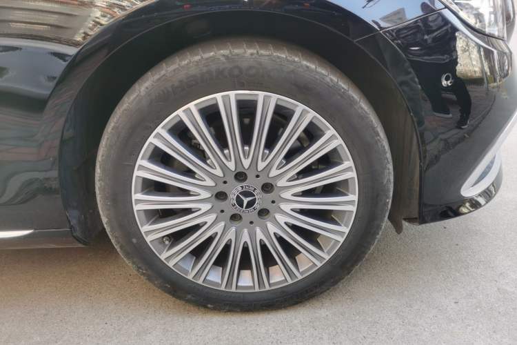 Used Mercedes-Benz E-Class 2022 E 300 L Stylish Model
